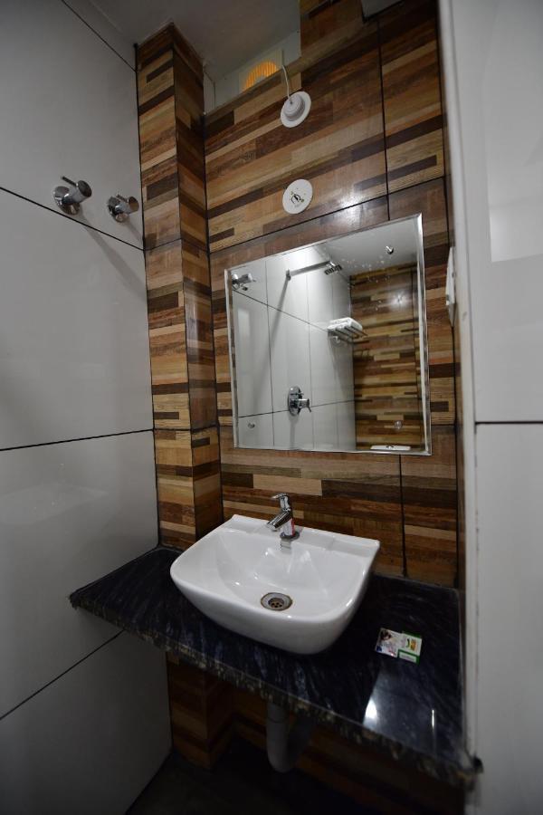 Hotel Surya Lodge مَسّور المظهر الخارجي الصورة
