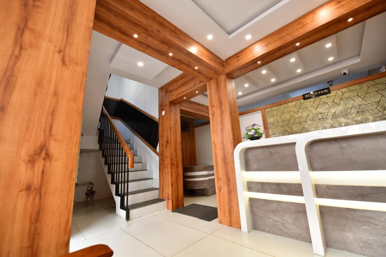Hotel Surya Lodge مَسّور المظهر الخارجي الصورة